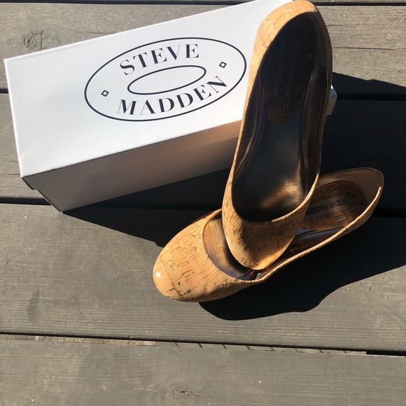 Steve Madden Heaven-E Flats Size 7.5 - Picture 1 of 3